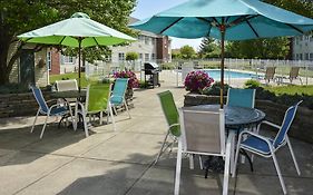 Cresthill Suites East Syracuse Ny